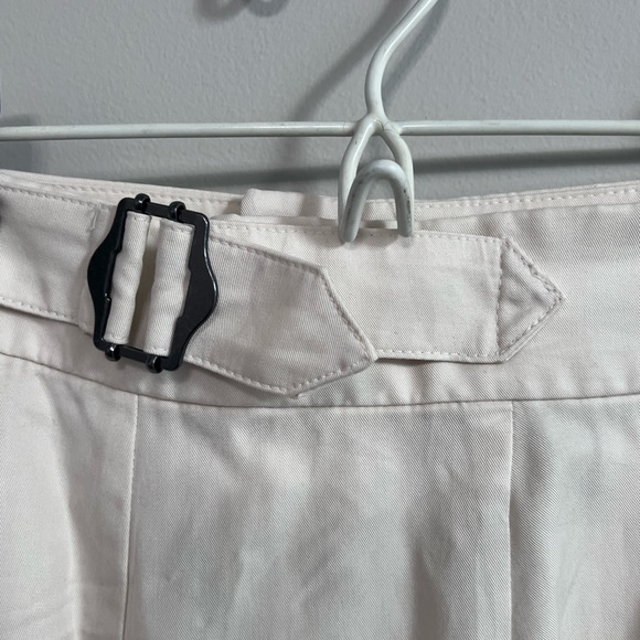 NWT | Banana Republic, Women's Cream White Cargo Pants, Size 8 - Picture 4 of 5